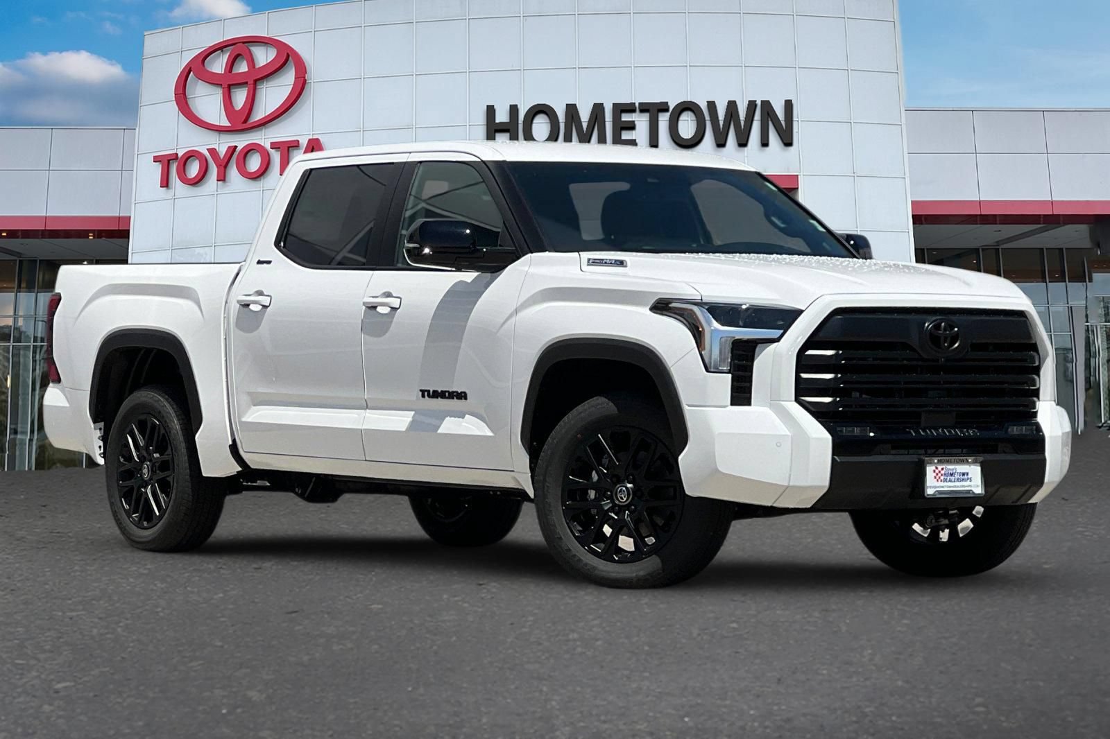 New 2026 Toyota Tundra Limited w/ Limited PVM Package AWD/4WD image 2