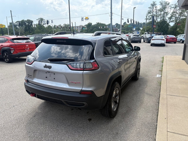 Used 2019 Jeep Cherokee Trailhawk w/ Comfort/Convenience Group AWD/4WD image 5