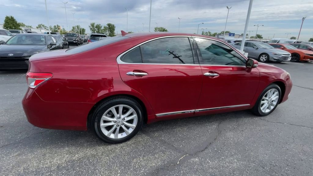 Used 2011 Lexus ES 350 FWD image 2