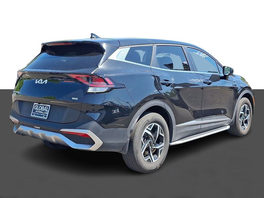 Used 2023 Kia Sportage LX AWD/4WD image 7