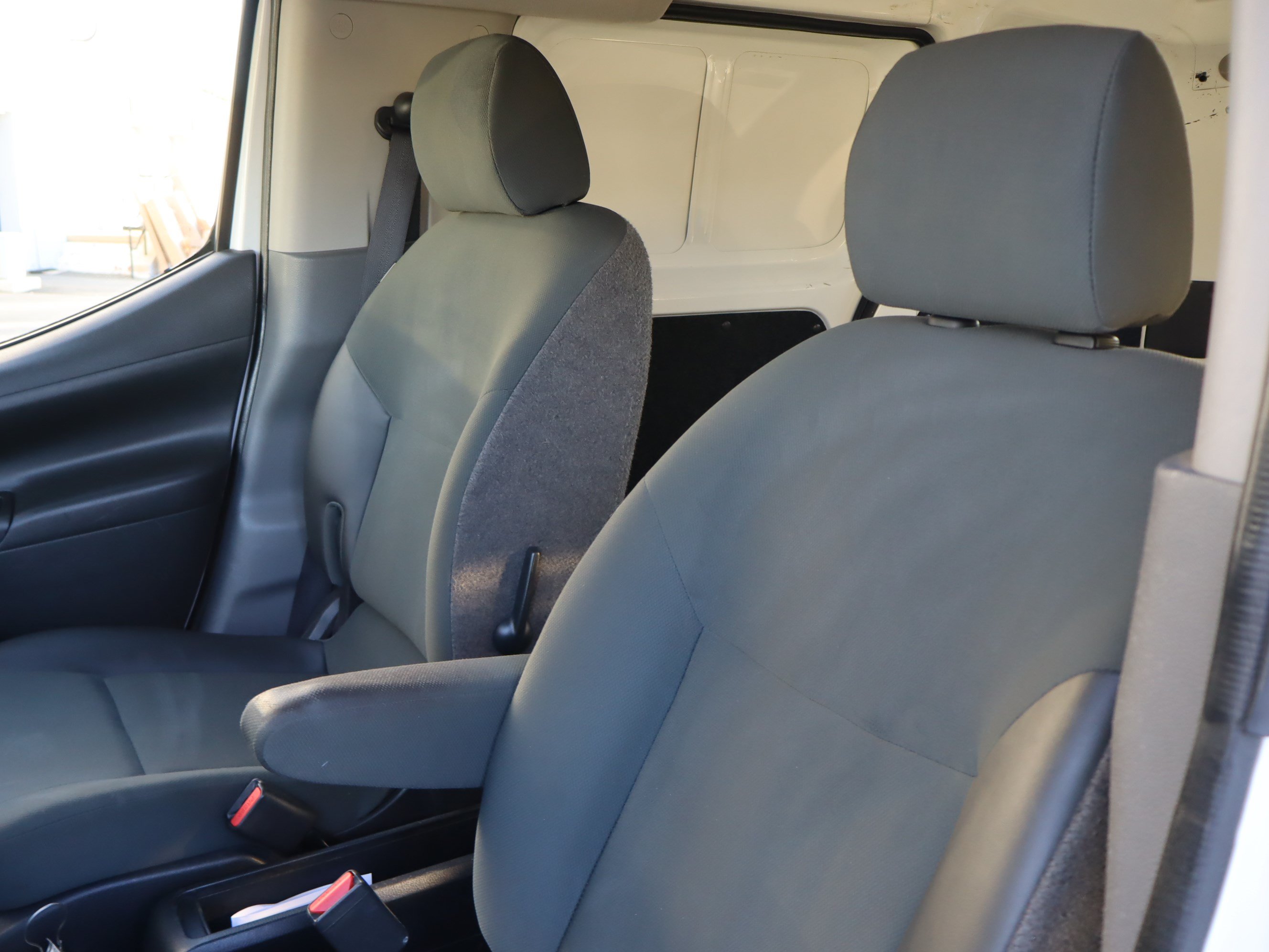 Used 2015 Chevrolet City Express LT w/ Technology Package FWD image 17