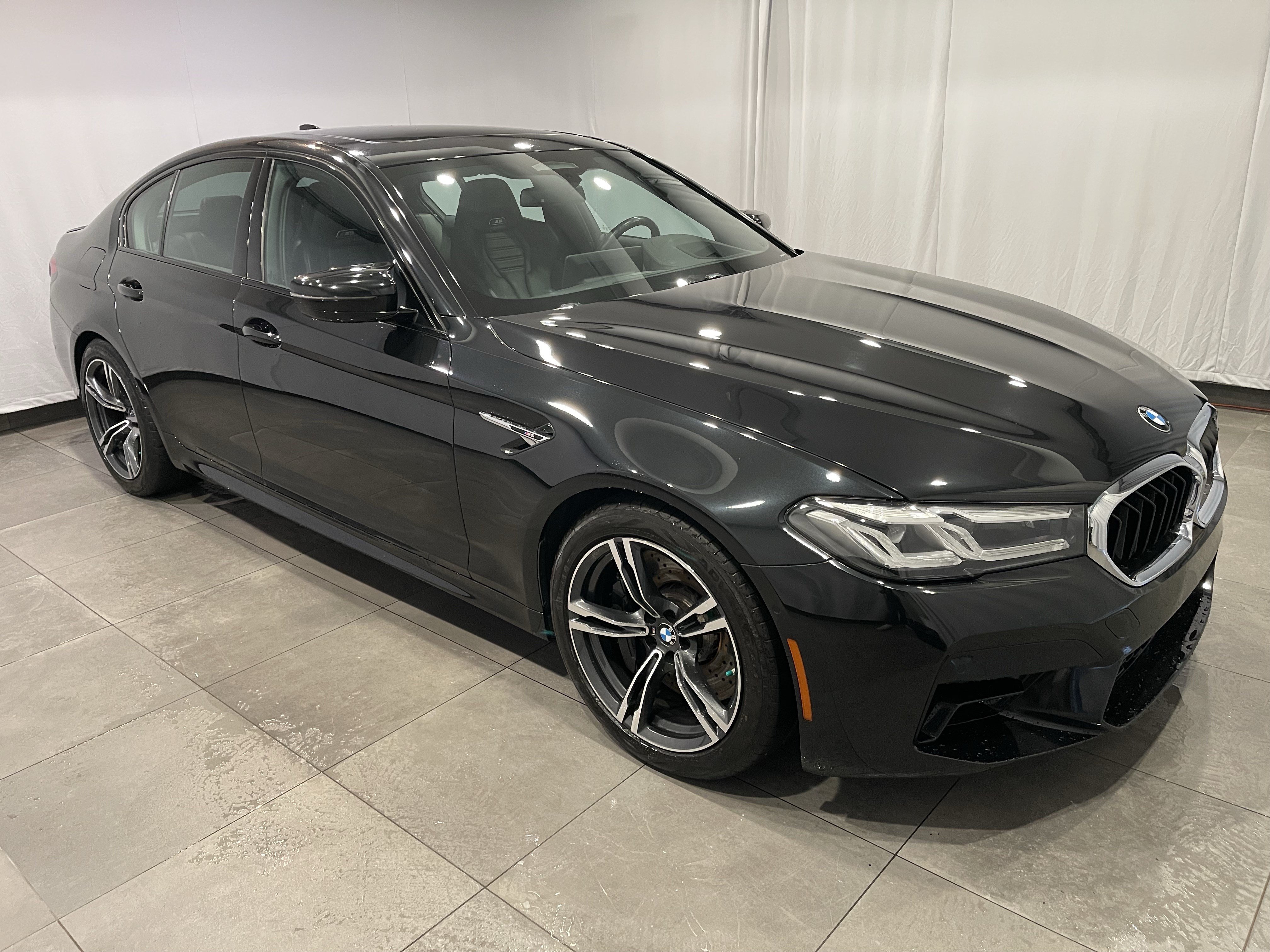 Used 2022 BMW M5 AWD/4WD image 3