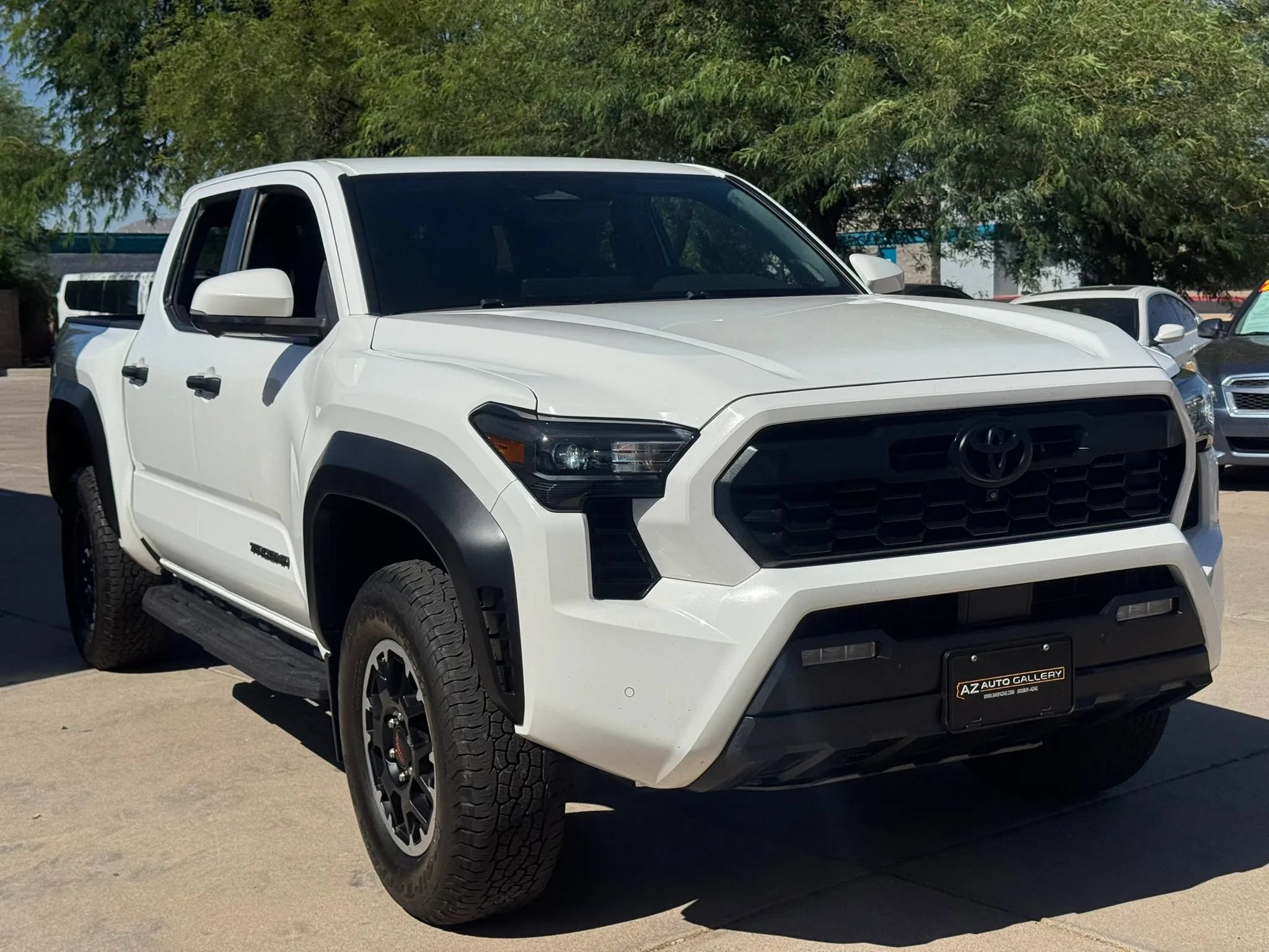 Used 2024 Toyota Tacoma TRD Off-Road w/ TRD Off Road Premium Package AWD/4WD image 4