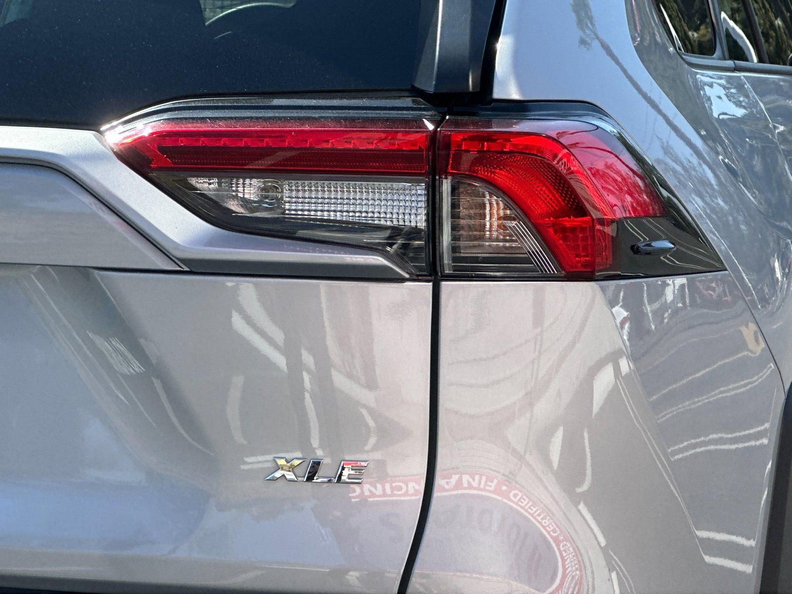 Used 2025 Toyota RAV4 XLE FWD image 25