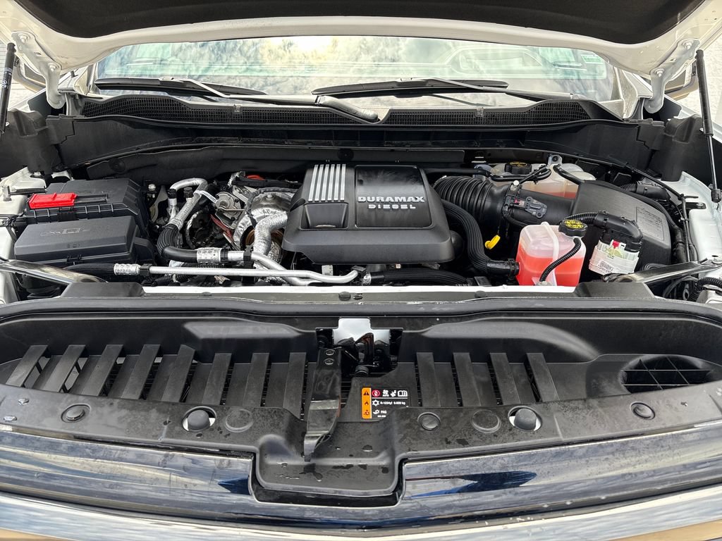 Used 2025 Chevrolet Silverado 1500 ZR2 w/ Technology Package AWD/4WD image 24
