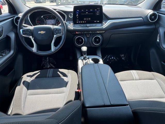Certified 2025 Chevrolet Blazer LT FWD image 13