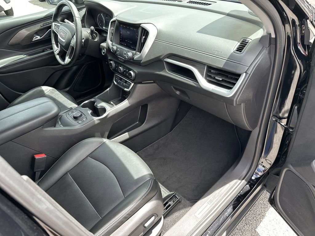 Used 2024 GMC Terrain SLT AWD/4WD image 26