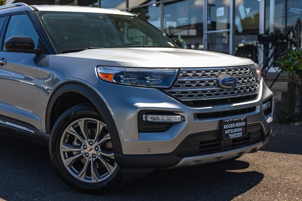 Used 2022 Ford Explorer Limited AWD/4WD image 3