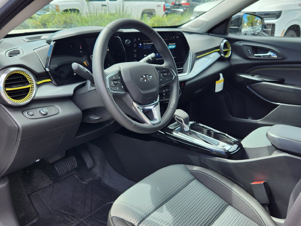 New 2026 Chevrolet Trax LT w/ Driver Confidence Package FWD image 9