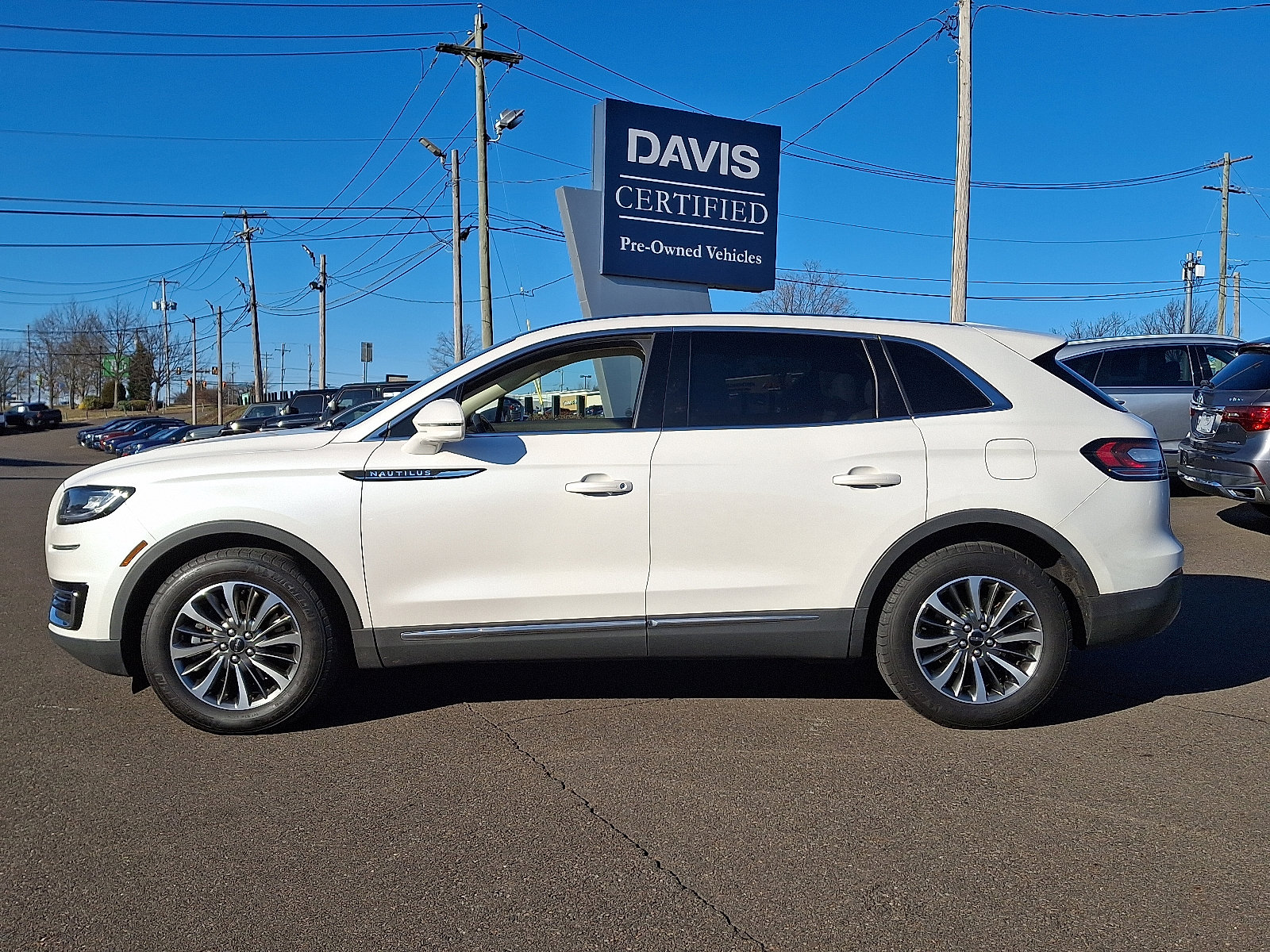 Used 2019 Lincoln Nautilus Select image 7