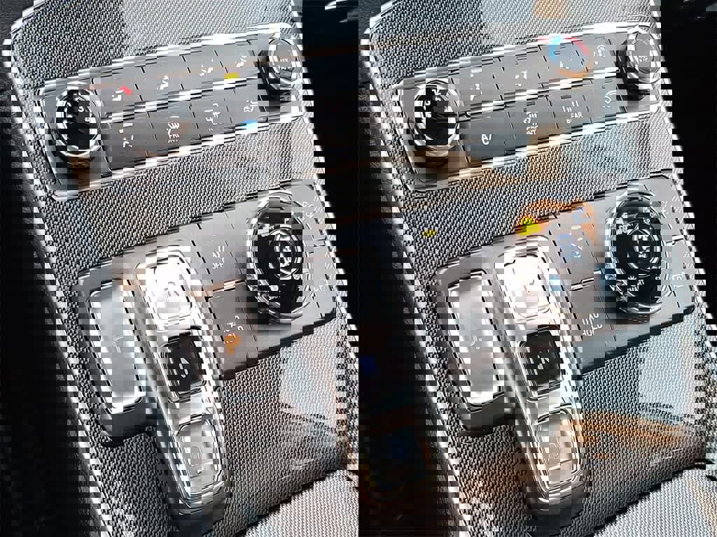 Used 2023 Hyundai Santa Fe SE w/ Cargo Package image 15