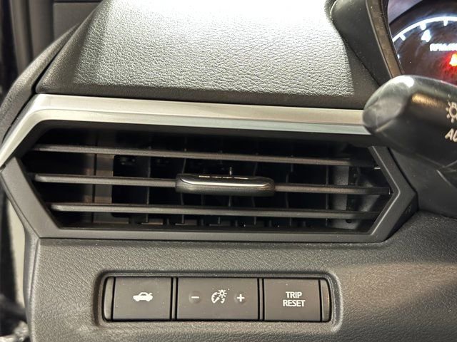 Used 2022 Nissan Altima 2.5 S FWD image 13