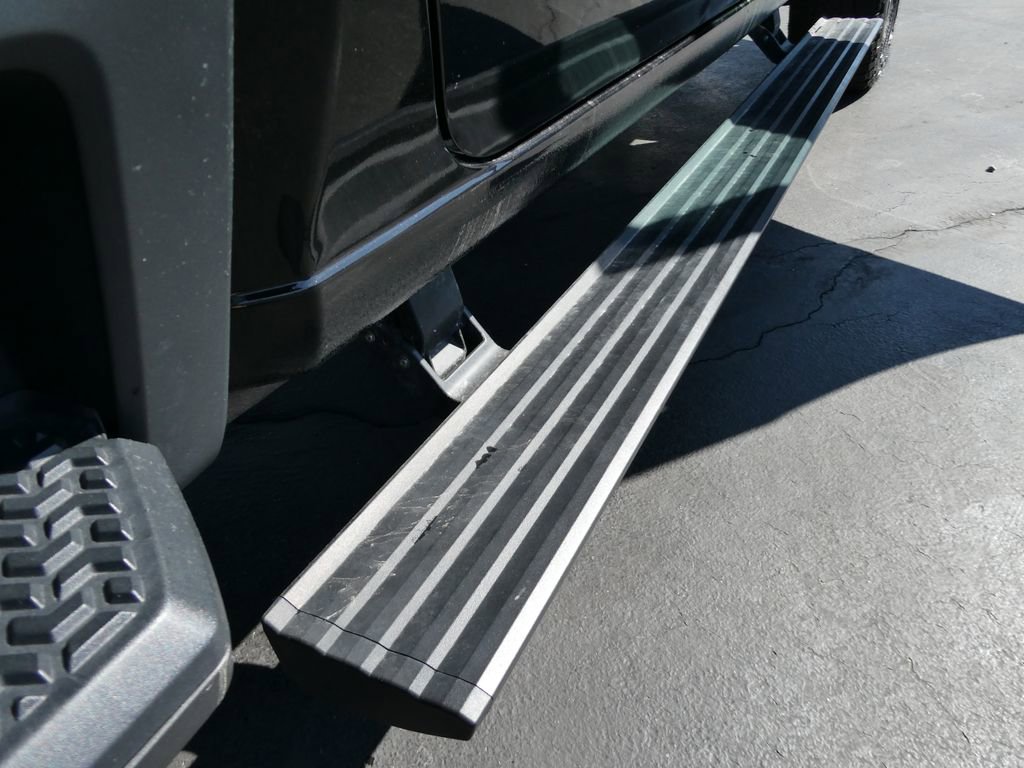 Used 2023 GMC Sierra 2500 AT4 w/ Gooseneck/5TH Wheel Package image 6