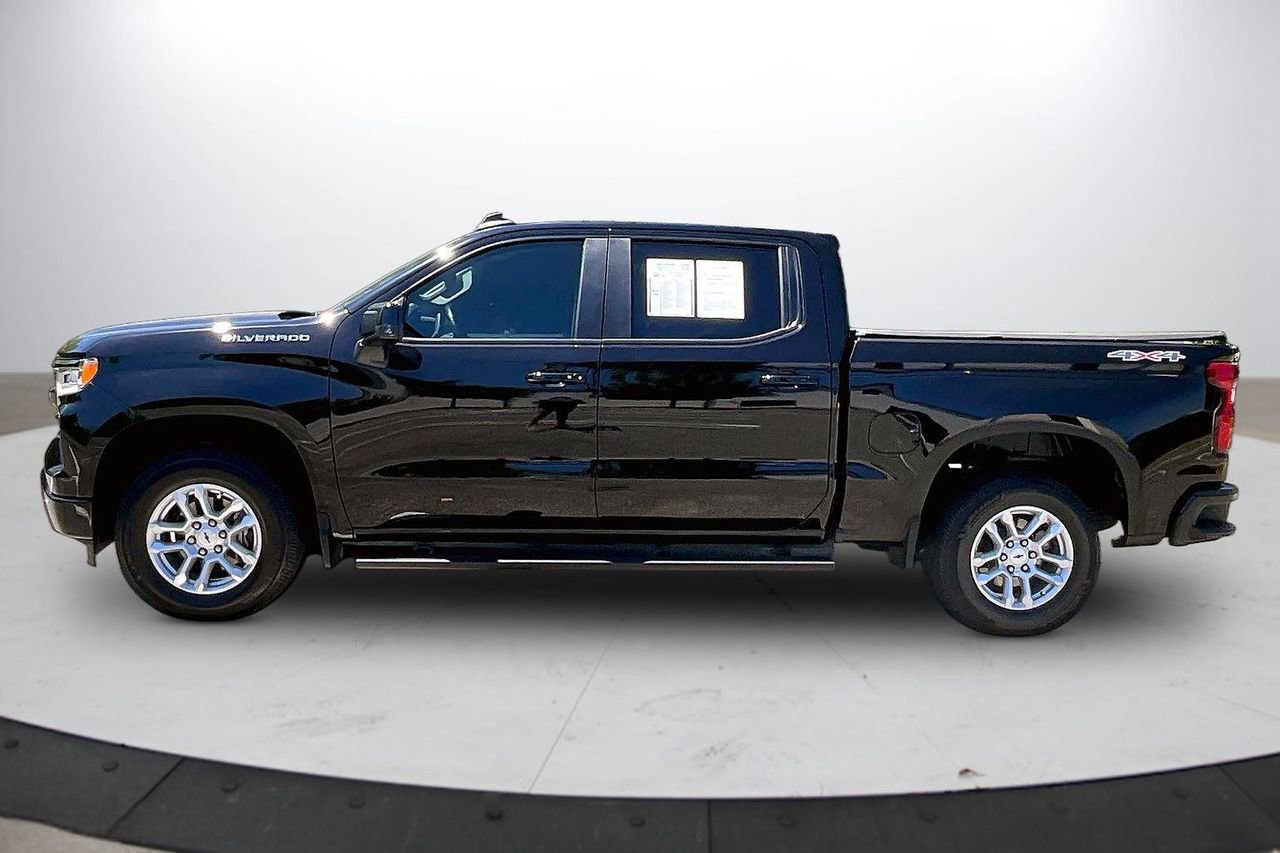 Used 2023 Chevrolet Silverado 1500 RST AWD/4WD image 6