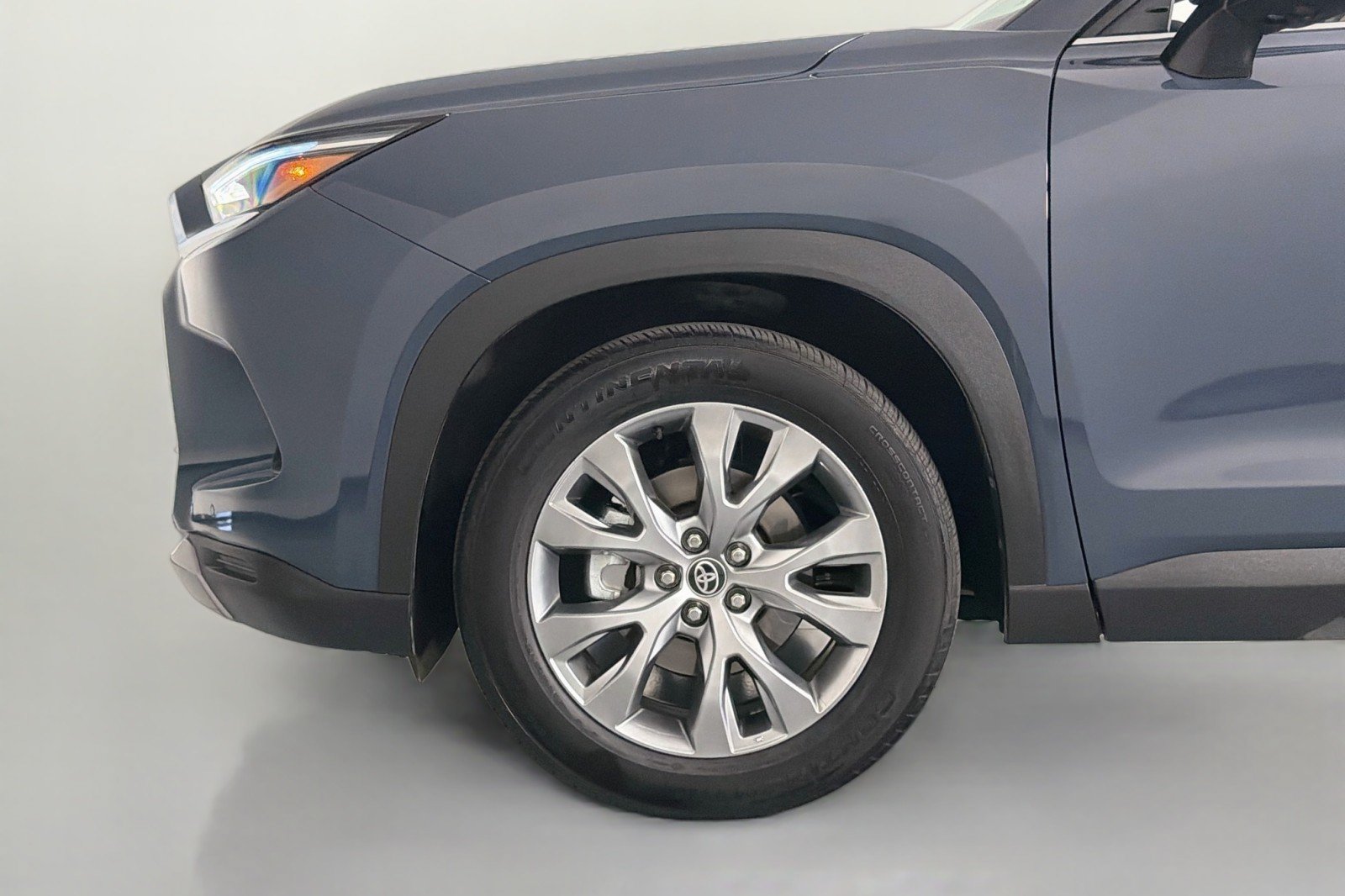 Used 2025 Toyota Grand Highlander AWD image 11