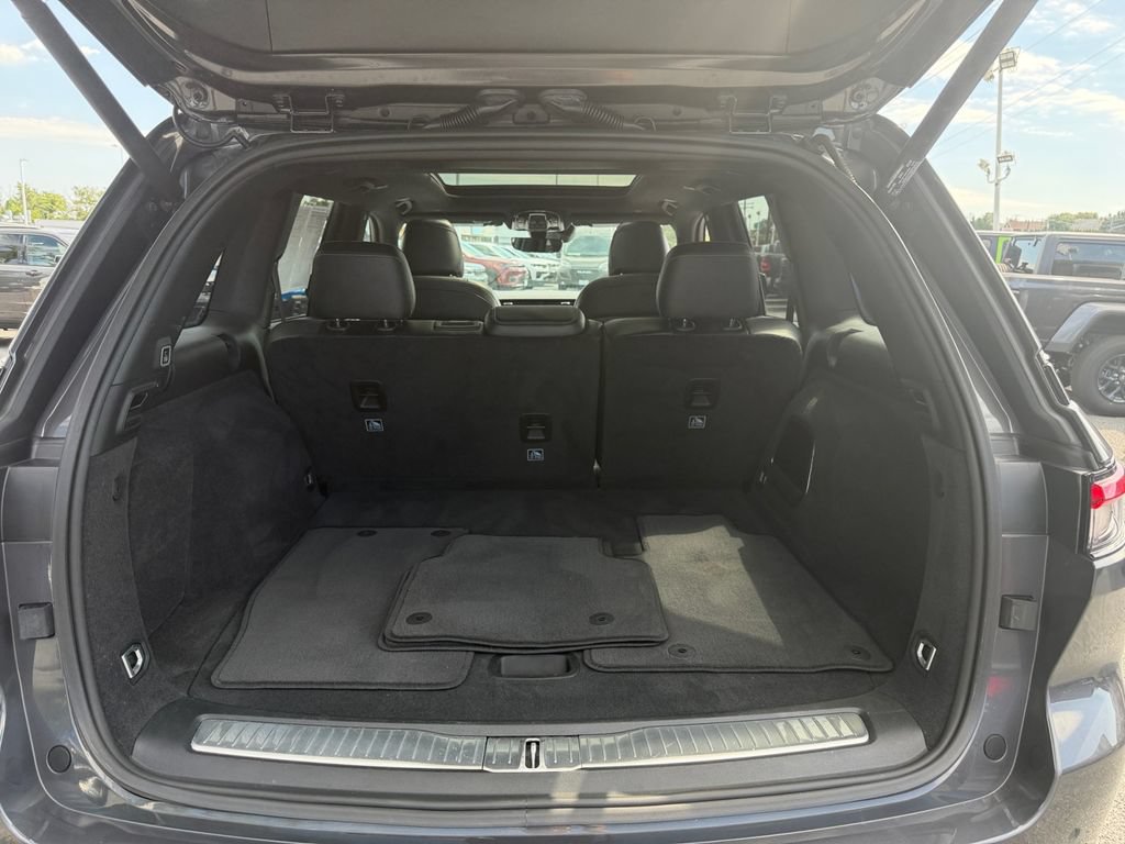Used 2023 Jeep Grand Cherokee Overland AWD/4WD image 16