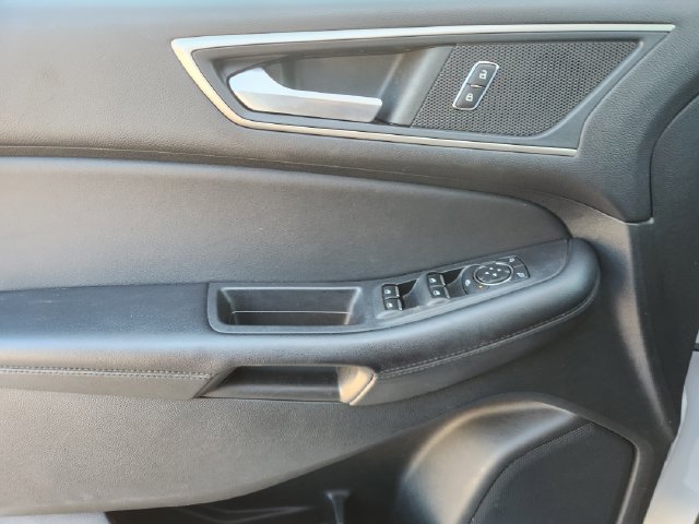 Used 2022 Ford Edge SEL AWD/4WD image 19