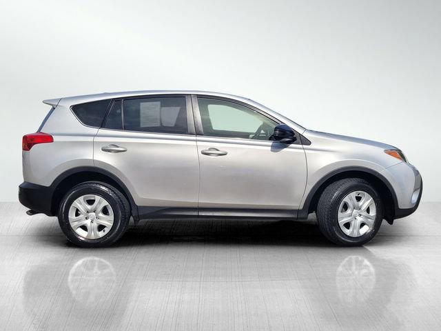 Used 2015 Toyota RAV4 LE FWD image 3