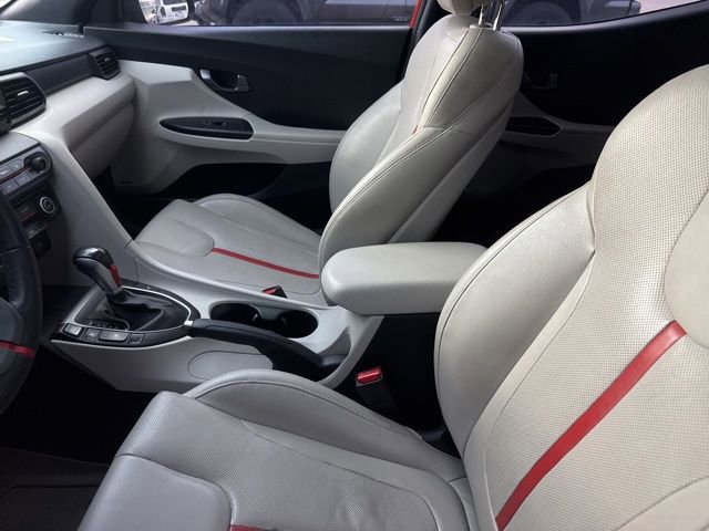 Used 2019 Hyundai Veloster Turbo Ultimate FWD image 4