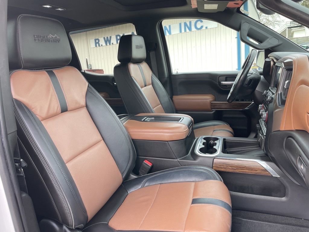 Used 2019 Chevrolet Silverado 1500 High Country w/ High Country Premium Package AWD/4WD image 23