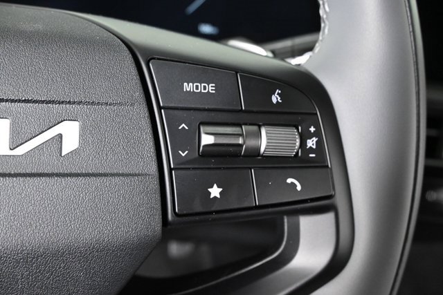 New 2025 Kia EV6 Wind image 21