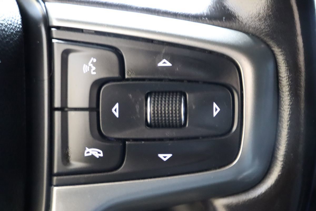 Used 2022 Chevrolet Silverado 1500 LT AWD/4WD image 45