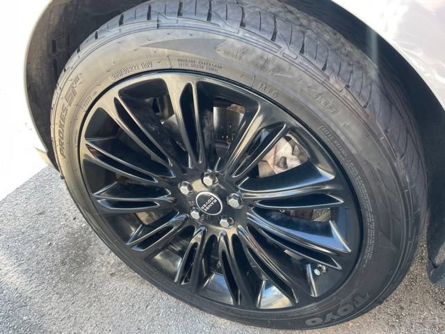 Used 2019 Land Rover Range Rover Long Wheelbase Autobiography AWD/4WD image 9