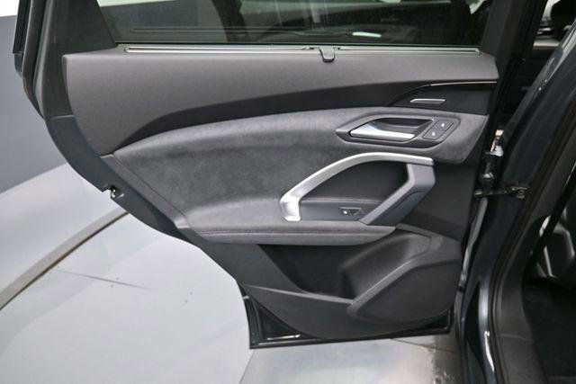 Used 2025 Audi SQ5 Premium Plus w/ Premium Plus Package AWD/4WD image 31