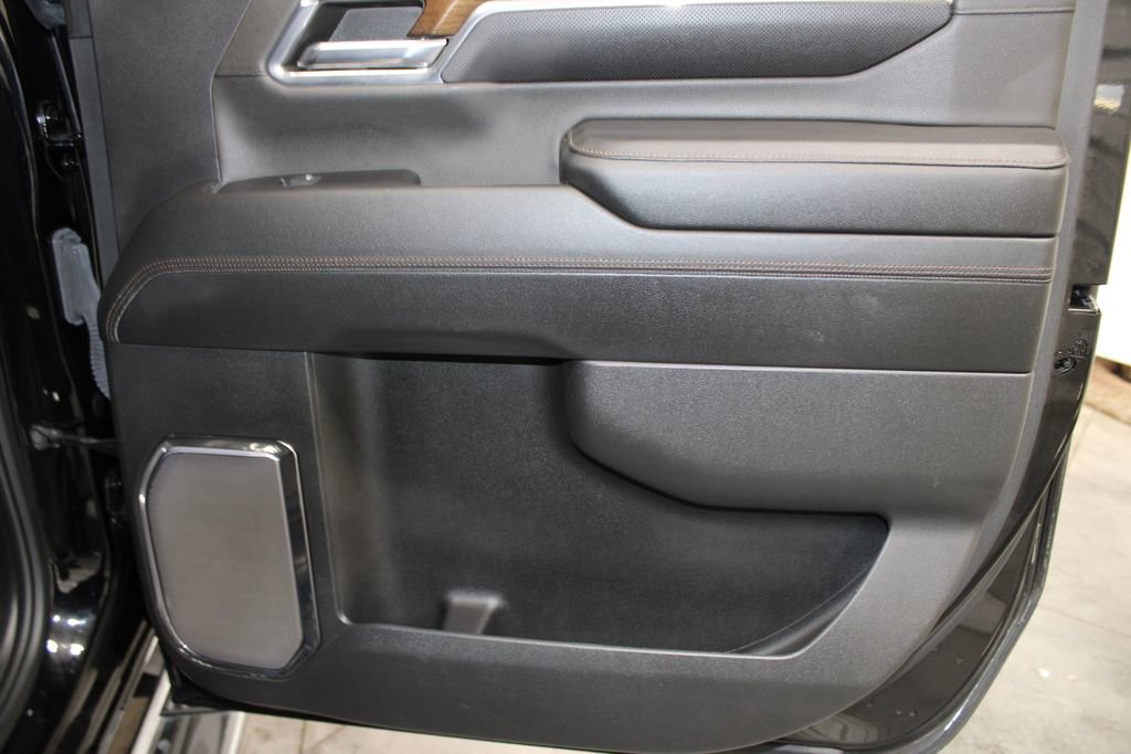 Used 2024 Chevrolet Silverado 2500 High Country image 34