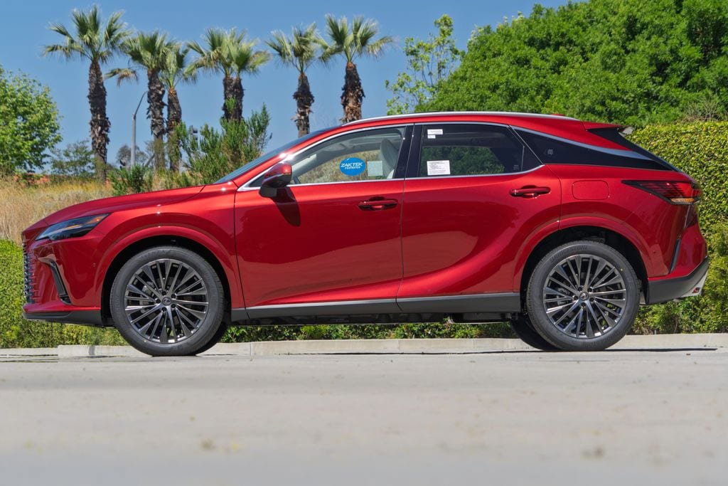New 2026 Lexus RX 450h Luxury image 7
