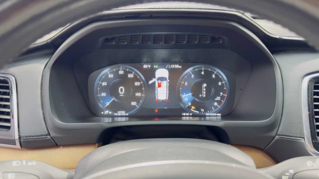 Used 2016 Volvo XC90 T5 Inscription w/ Vision Package AWD/4WD image 26