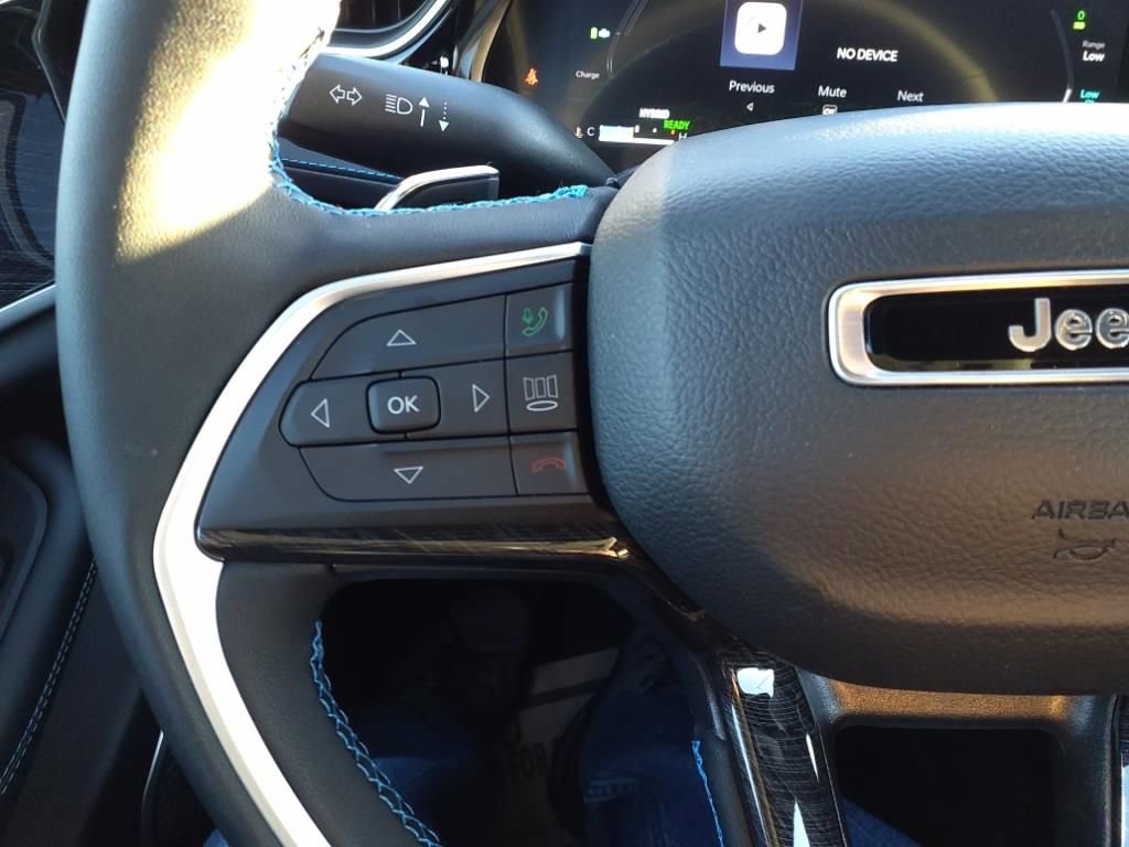 New 2024 Jeep Grand Cherokee Trailhawk w/ Luxury Tech Group III image 22