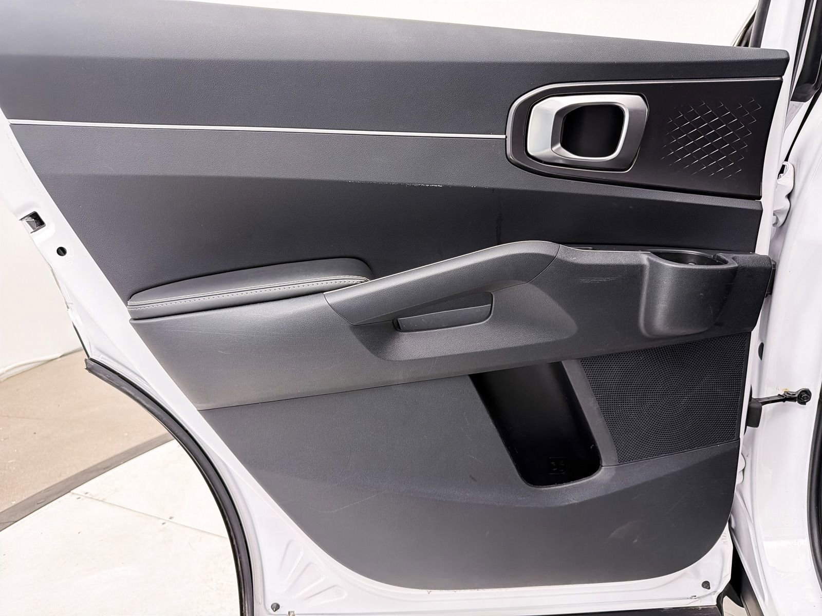 Used 2022 Kia Sorento LX FWD image 23