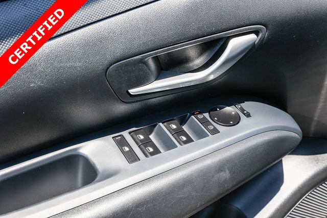 Certified 2025 Hyundai Santa Cruz SE FWD image 23