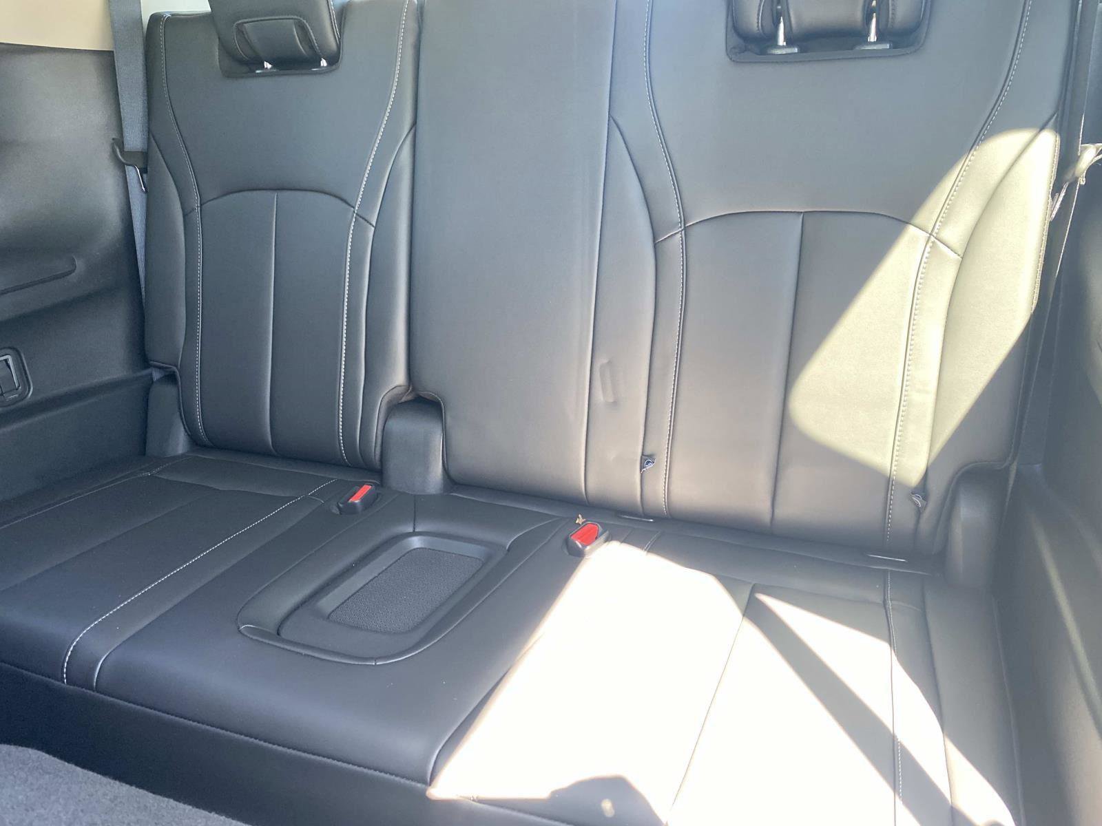 Used 2025 INFINITI QX60 Pure image 10