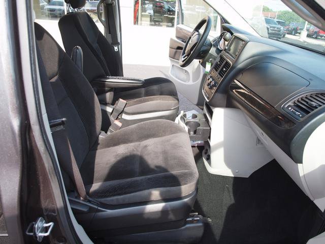 Used 2019 Dodge Grand Caravan SE FWD image 6