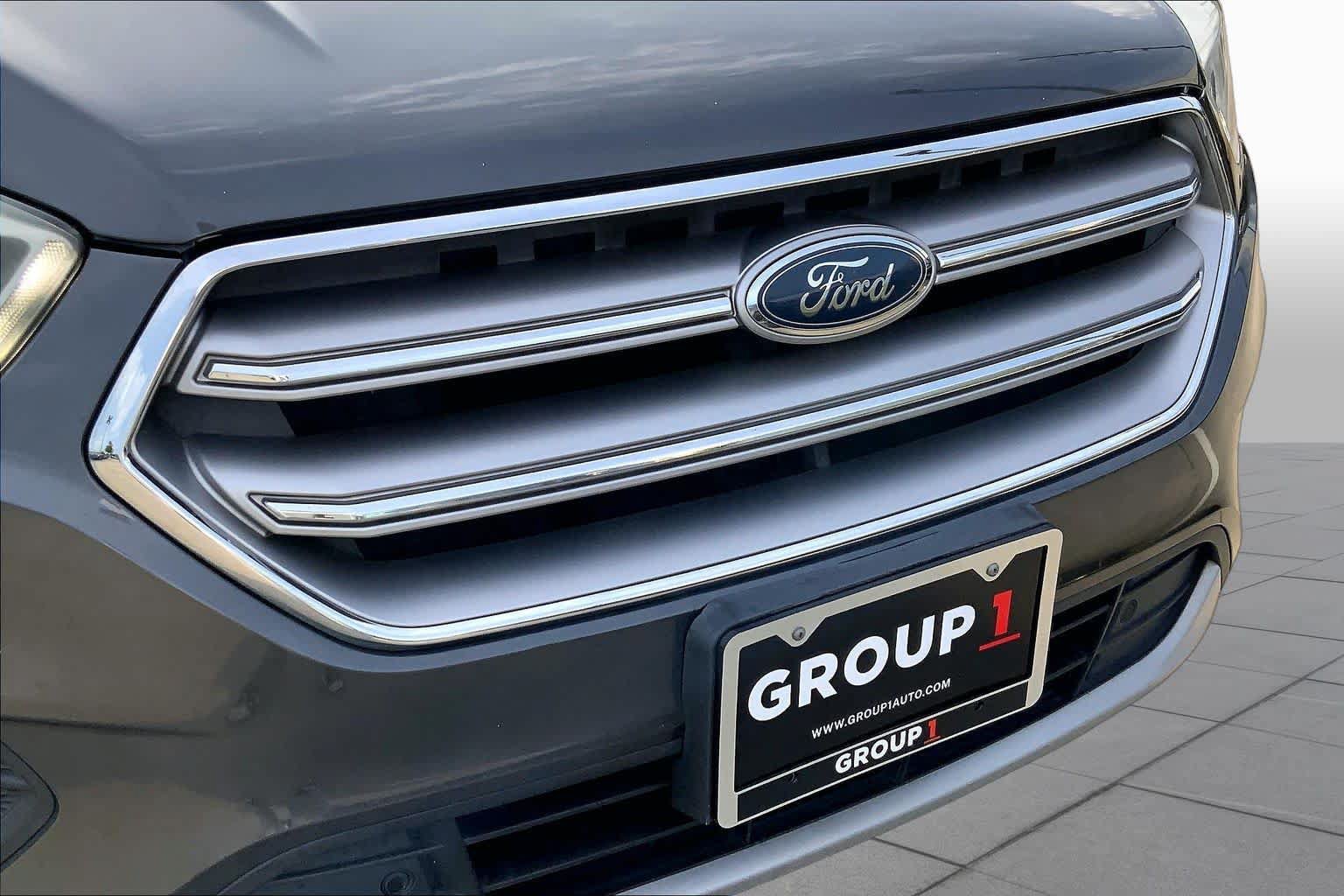 Used 2017 Ford Escape Titanium w/ Equipment Group 301A FWD image 28