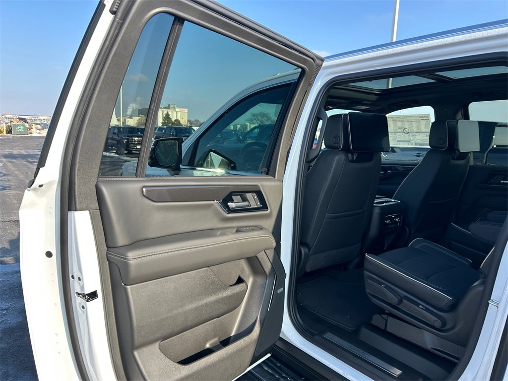 New 2026 GMC Yukon XL Elevation w/ Elevation Premium Package image 31