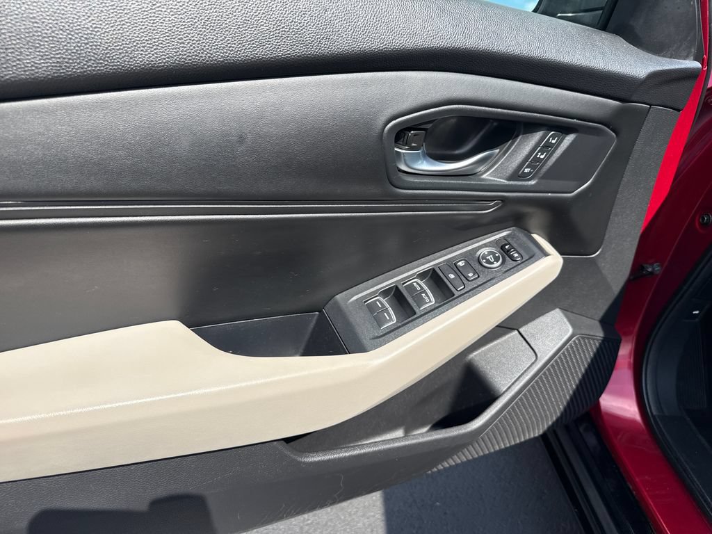 Used 2023 Honda Accord EX-L image 9