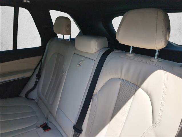 Used 2021 BMW X5 sDrive40i w/ Premium Package 2 RWD image 23