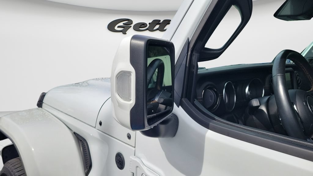 Used 2022 Jeep Wrangler Unlimited Sahara AWD/4WD image 27