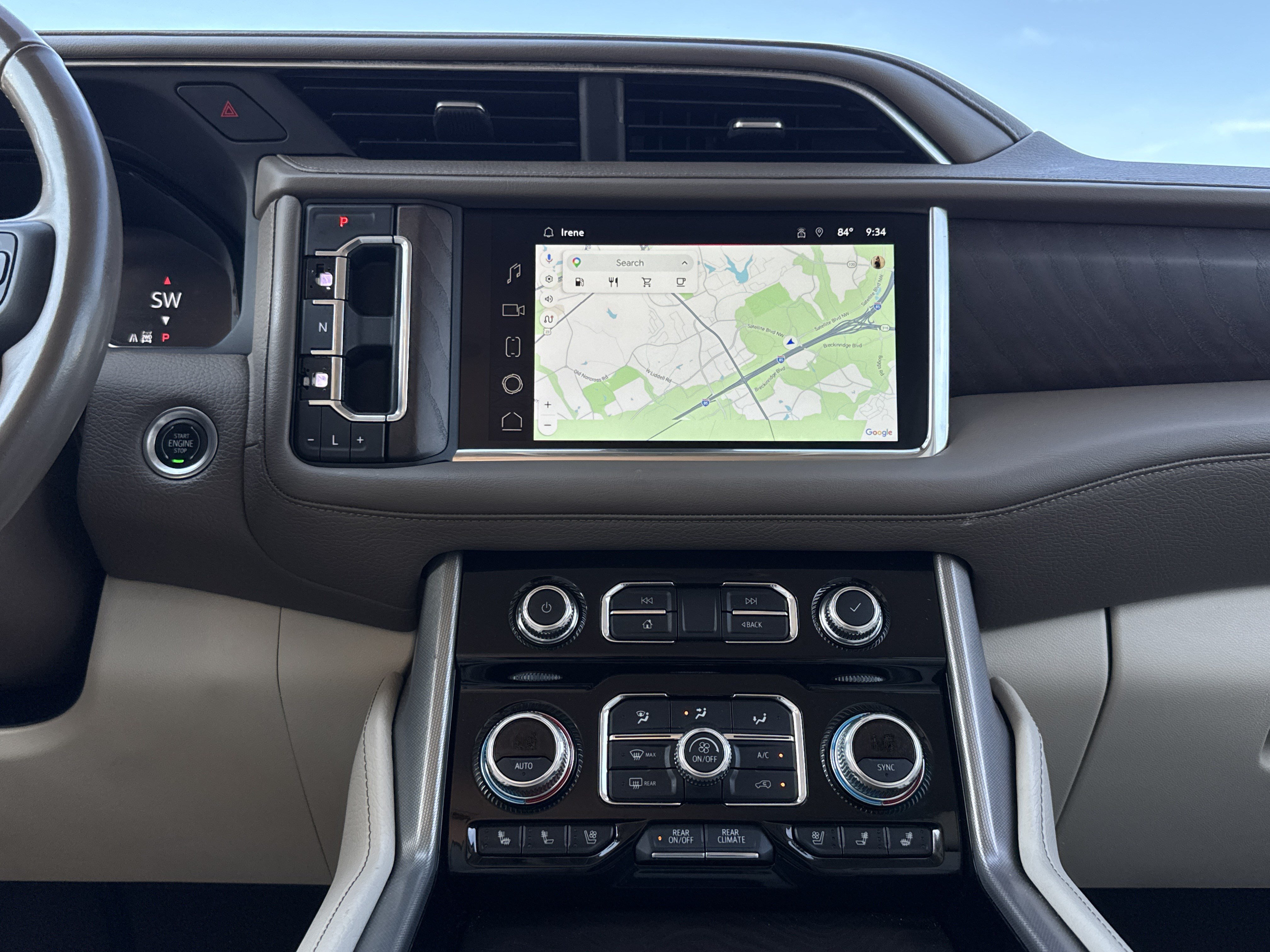Used 2022 GMC Yukon XL Denali AWD/4WD image 28