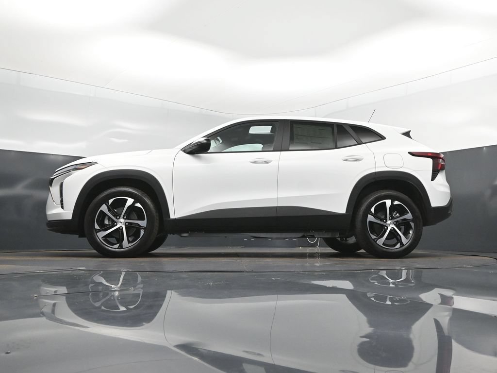 New 2026 Chevrolet Trax RS w/ Sunroof Package FWD image 39