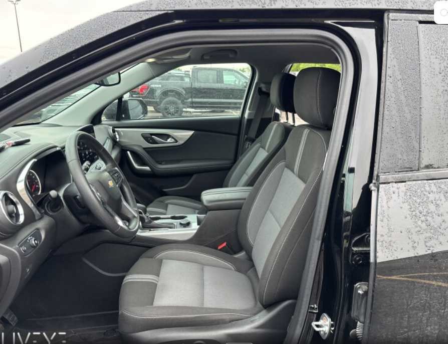 Used 2024 Chevrolet Blazer LT w/ Convenience Package FWD image 4