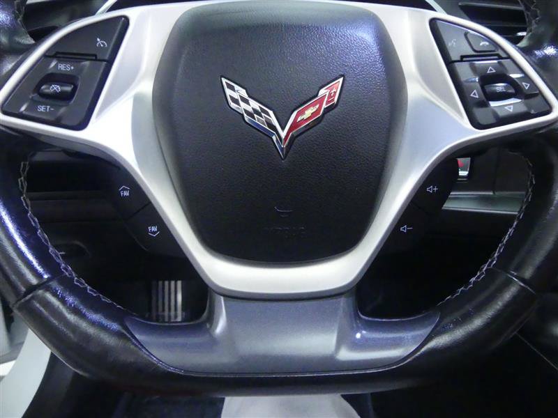 Used 2019 Chevrolet Corvette Stingray Coupe w/ Carbon Flash Badge Package RWD image 17
