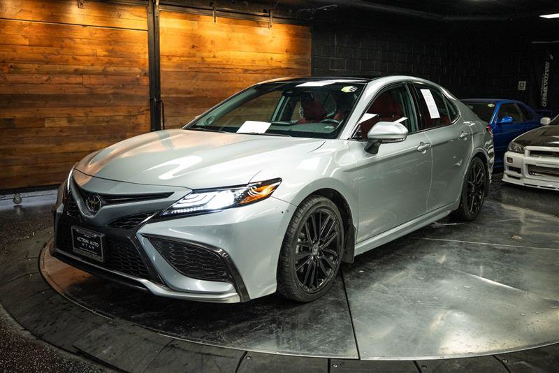 Used 2021 Toyota Camry XSE image 2