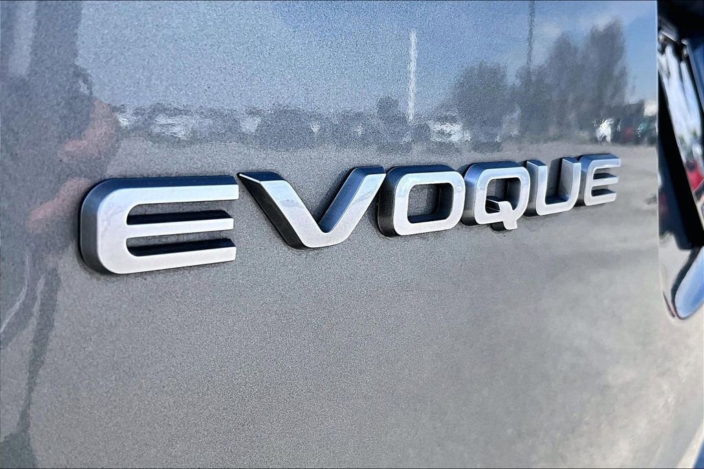 Used 2023 Land Rover Range Rover Evoque S image 42