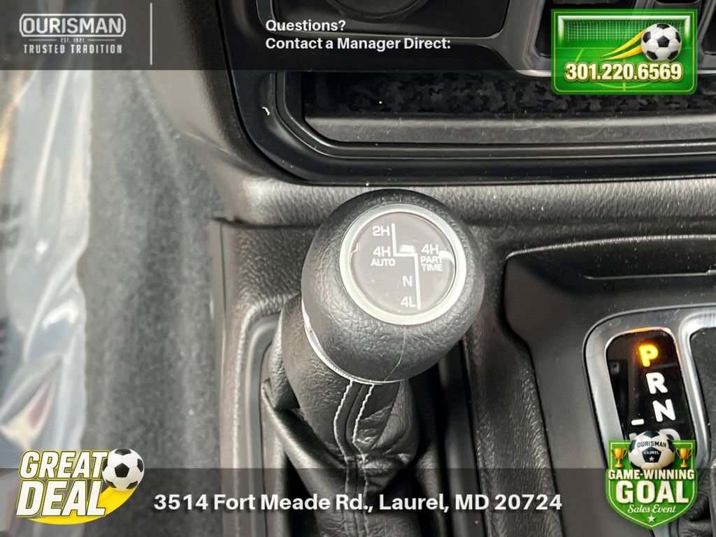 Used 2024 Jeep Wrangler Unlimited Sahara AWD/4WD image 28