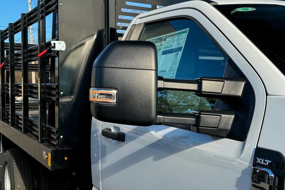 Used 2024 Ford F350 XLT AWD/4WD image 16