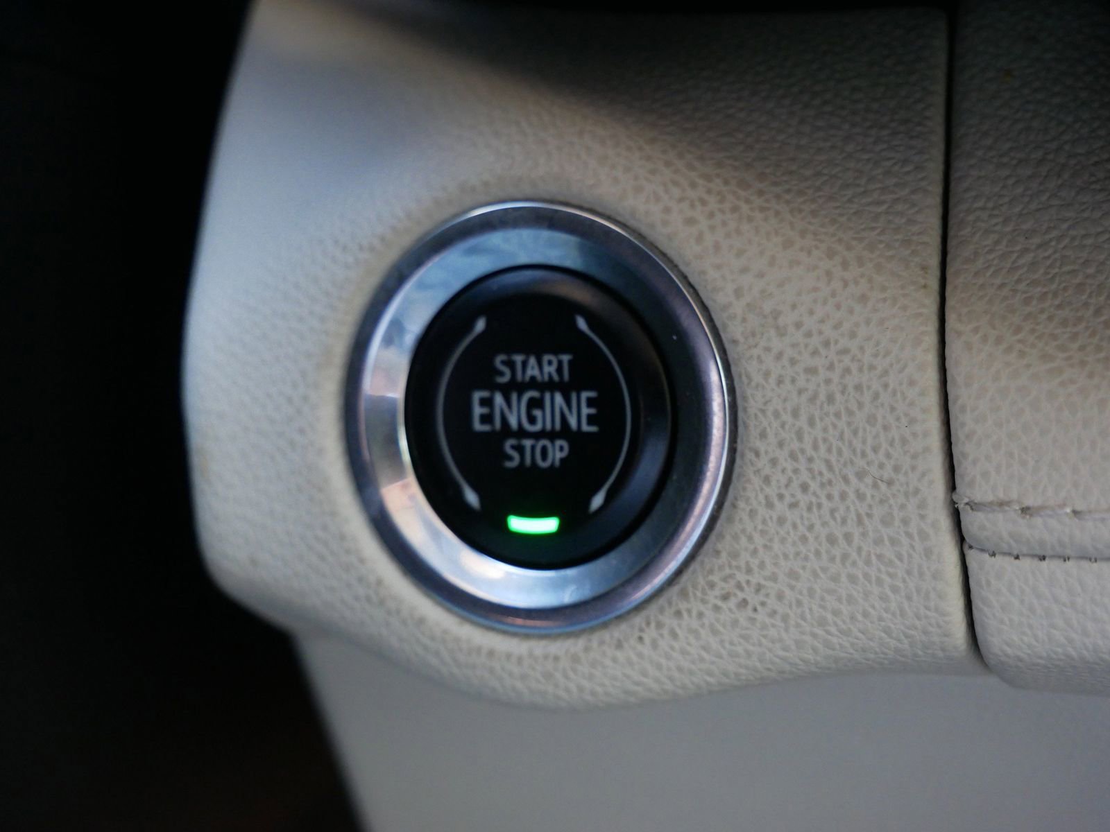 Used 2021 Buick Envision Essence AWD/4WD image 27